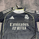 Conjunto Infantil Real Madrid 2025/26
