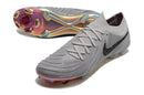 Chuteira Nike Phantom GX II Elite FG Campo